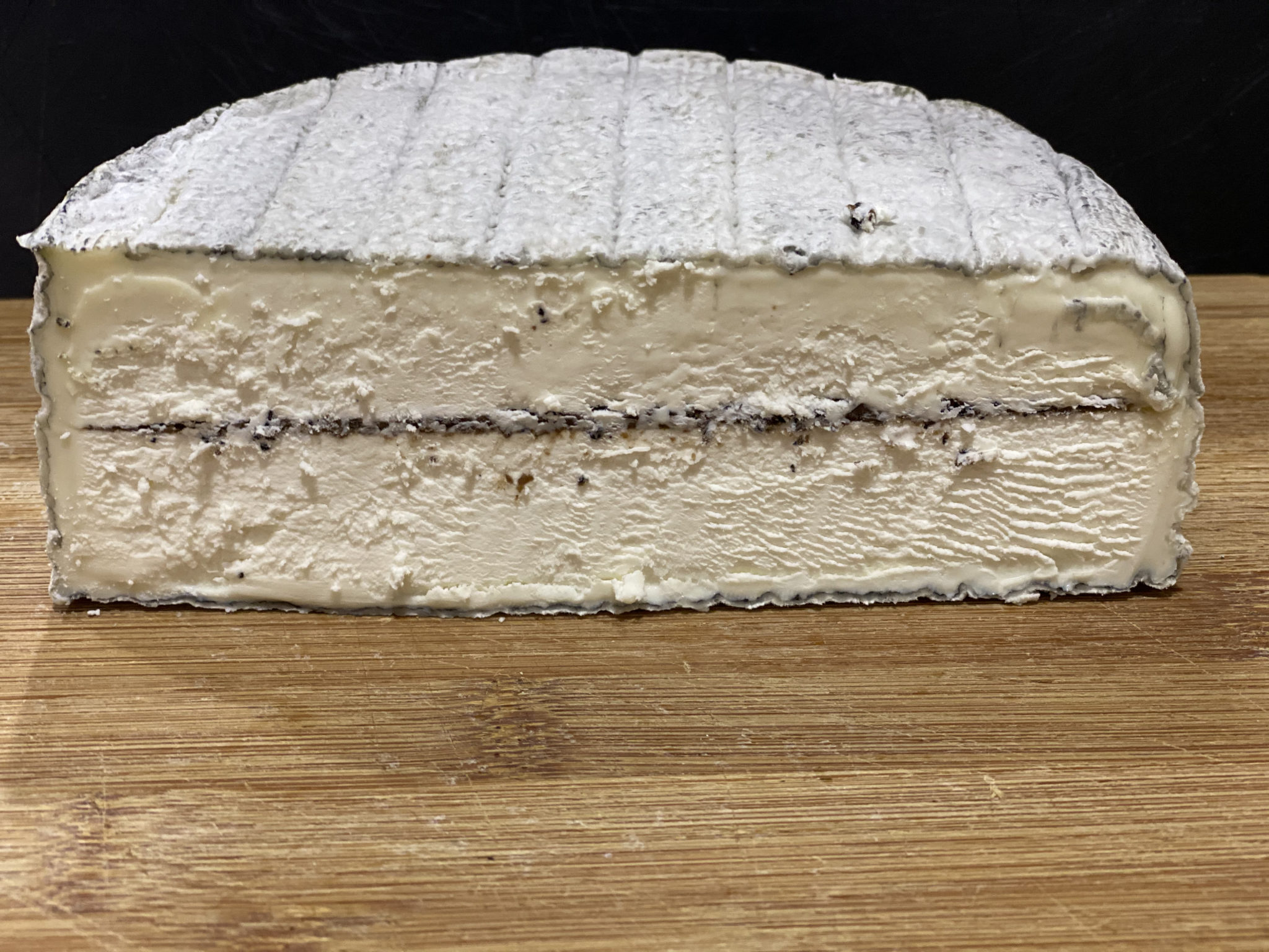 Tomme Adrienne Truffée Fromagerie Lachaise 