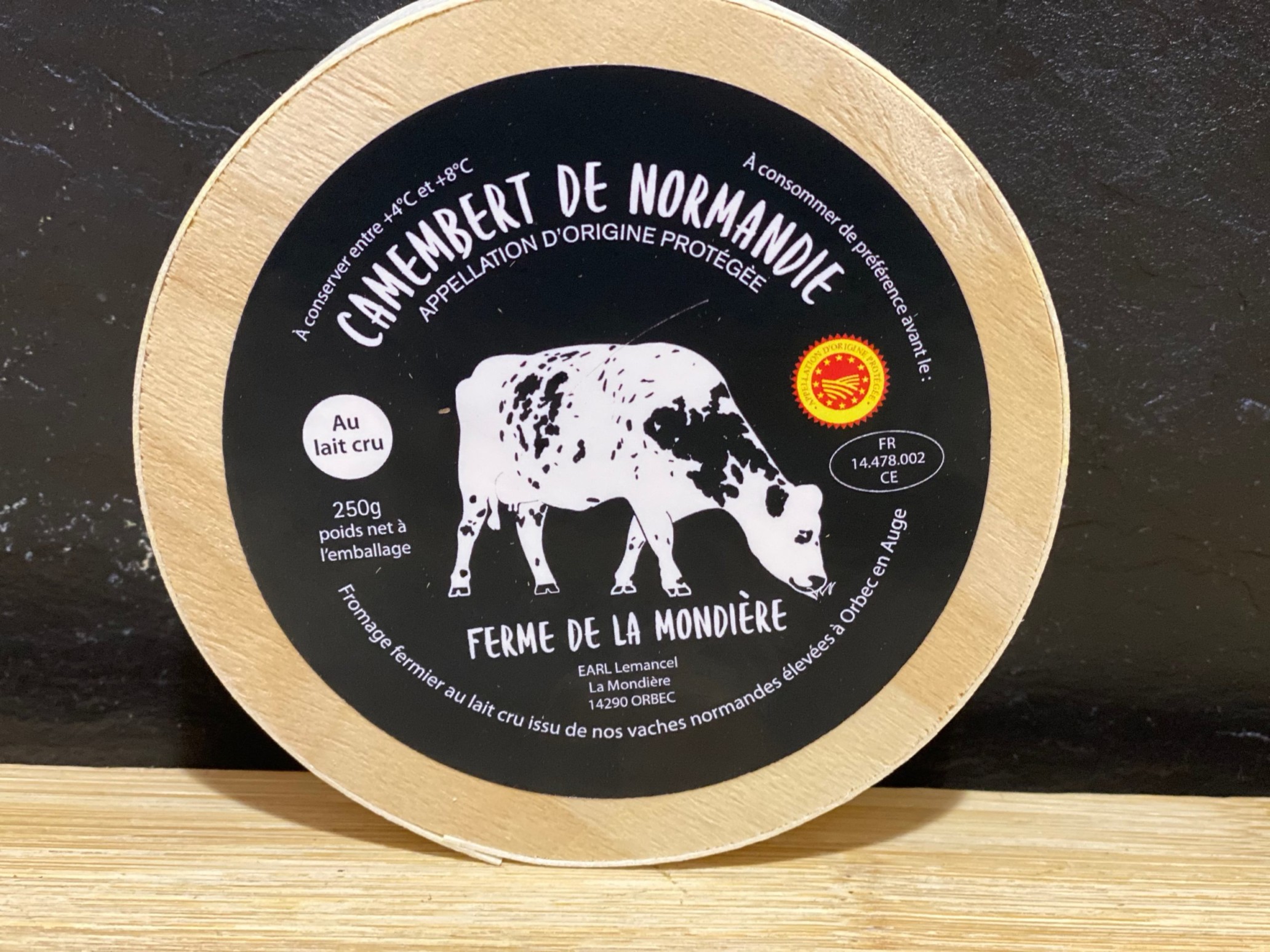 N100  FROMAGE CAMEMBERT LIGUE FRERES LA FERRIERE BOCHARD ORNE LES VACHES D OR 